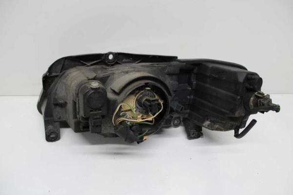 PHARE DROIT PEUGEOT 106 - Vue 2